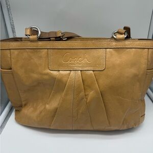 Vintage Y2K Coach Leather East West Gallery Pleated Tote/Shoulder
